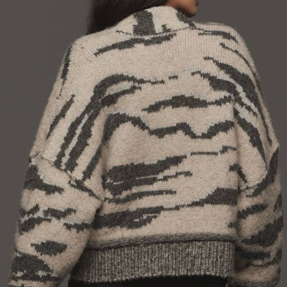 NWOT Pilcro From Anthropologie Blue/Cream Sweater- Small - Picture 2 of 9